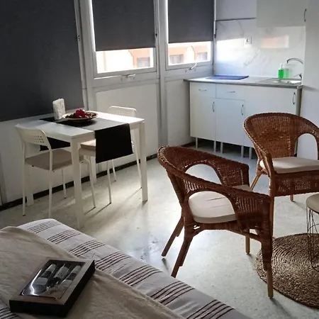 Lejlighed Edificio Triana St 47 *